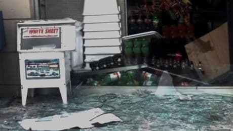 Un muerto por la explosión de una bomba frente a una clínica en California