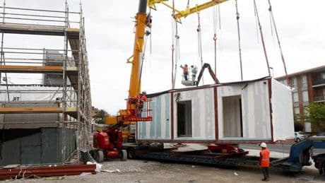 Construir una vivienda cada tres días es posible