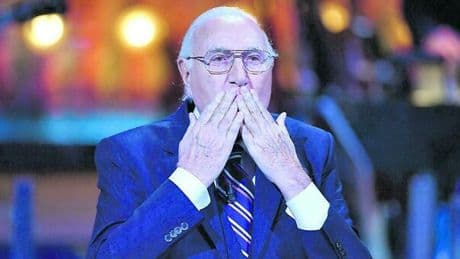 Pippo Baudo, l'eredità: aveva 5 case a Roma (una a Prati e 4 al centro), 10 terreni a Noto e sei a Siracusa. Valore di 5 milioni