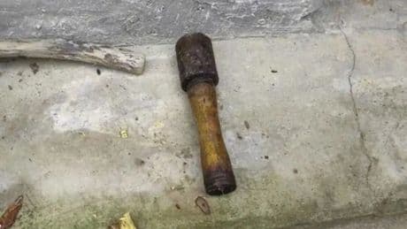 Utiliza una granada como martillo durante 20 años sin saberlo: &quot;Cada golpe pudo haber sido el último&quot;