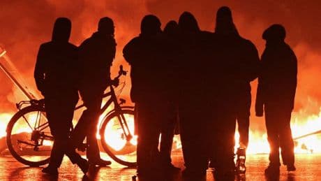Frankreich: Bereits Dutzende Festnamen am Tag der Großdemos