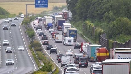 EU-Kommission will jährliche Pflichtinspektion älterer Autos