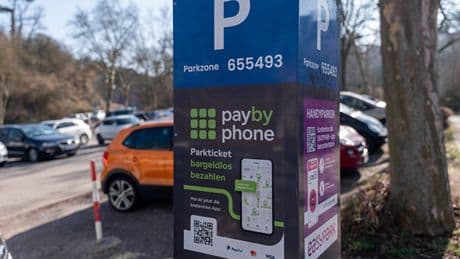 Warnung vor neuer Betrugsmasche: Verbraucherzentrale warnt vor falschen QR-Codes auf Parkautomaten, Plakaten und Knöllchen