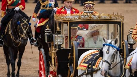 "Trooping the Colour": König Charles III. soll erneut Kutsche nehmen
