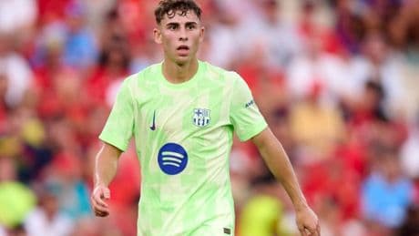 Barcelona star blocked from leaving after ‘dizzying’ Man Utd and Chelsea transfer offers