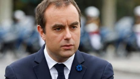 Sébastien Lecornu, nommé Premier ministre, veut agir pour une "stabilité politique et institutionnelle"