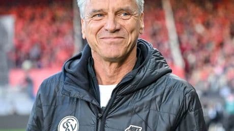 Bisheriger Elversberg-Coach: Offiziell bestätigt – Horst Steffen wird Werner-Nachfolger bei Werder