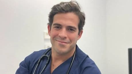 Aurelio Rojas, cardiólogo: "Si puedes controlar el dolor con remedios naturales o alternativas más seguras que el ibuprofeno, mejor"
