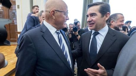 Al mercado le gusta que BBVA dude de su opa al Sabadell