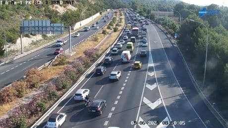 Un saco de cemento colapsa la autopista de Andratx con 5 kilómetros de retenciones