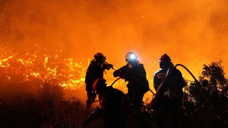 Wildfire sweeps northern Athens suburb, residents ordered to evacuate