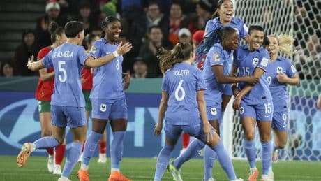 Foot: la Fifa espère le milliard dollars de recettes pour son Mondial féminin