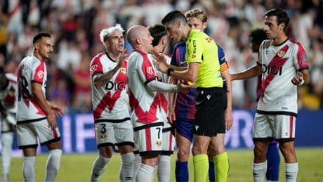 El árbitro admite el error en el penalti del Barça y la empresa catalana no aclara el fallo del VAR