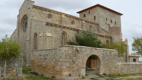 El pueblo con tan solo un habitante y con la iglesia medieval mejor restaurada