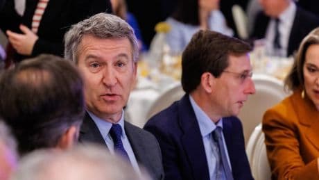 El rumbo moderado de Feijóo tensa las costuras del PP en el pistoletazo de salida de su congreso