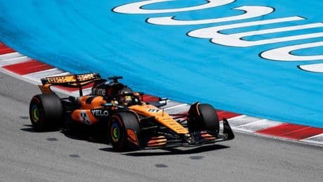Piastri brilla en Barcelona, Alonso puntúa y Verstappen se desquicia