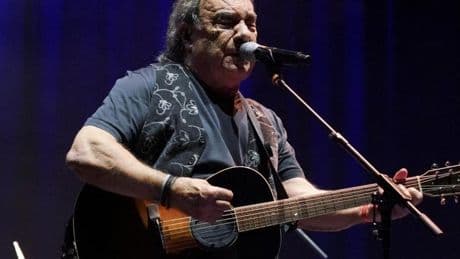 Errobi y Eric Bibb poniendo el pabellón muy alto en el Music Legends Fest