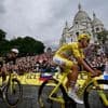 Heerlijke strijd in natte slotetappe: Tadej Pogacar en Wout van Aert in kopgroep