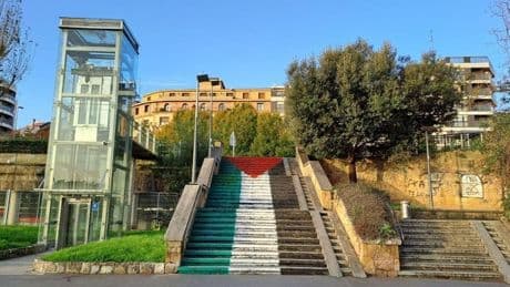 Getxo multa a EH Bildu con 1.854 euros por pintar la bandera palestina en unas escaleras