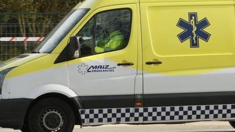 Herido un motorista en la BI-2224 en Arratzu tras colisionar contra un turismo
