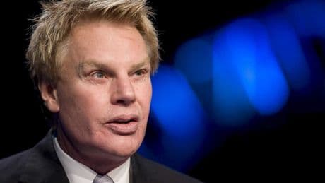 El exdirector ejecutivo de Abercrombie & Fitch no es apto, por ahora, para enfrentar su juicio
