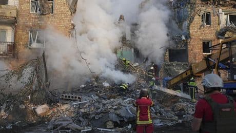 Wohngebäude im Visier: Tote und Verletzte nach russischem Angriff auf Kiew