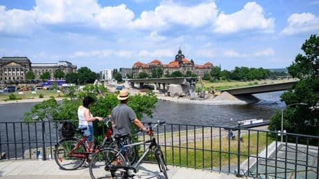 Dresden: Carolabrücke: Stadtrat beschließt vierspurigen Ersatzneubau
