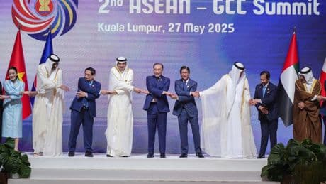 ASEAN opens summit with Persian Gulf nations and China as U.S. threatens tariffs