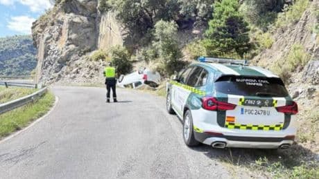 Un hombre de 81 años, herido grave al volcar su vehículo en un accidente de tráfico en Huesca