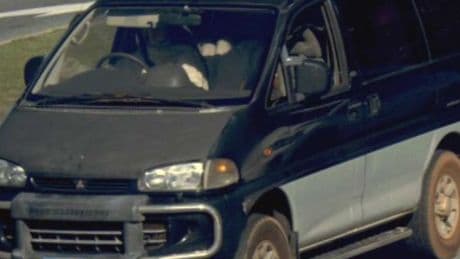 Sie ist mit diesem Auto unterwegs - Junge deutsche Backpackerin vermisst