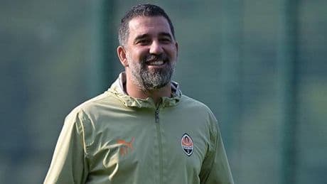Arda Turan'dan savunmaya takviye!