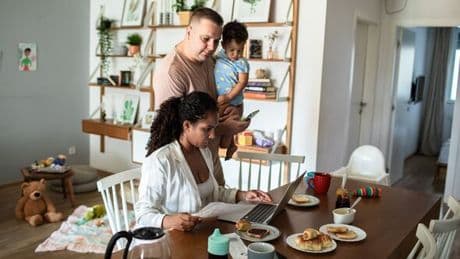 'I'm a finance expert - this is how much cash you should keep in your home'