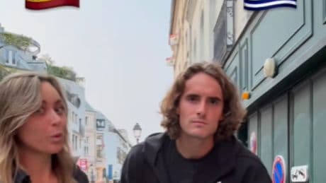 El divertido vídeo viral de Paula Badosa y Stefanos Tsitsipas escogiendo entre España y Grecia