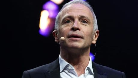"Je vous en implore": avant le dernier "Questions pour un champion" en semaine, Samuel Etienne lance "un dernier appel"