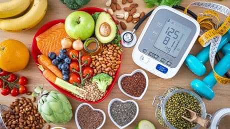 Cómo valorar si un alimento es saludable: estos son los factores que tienes que tener en cuenta