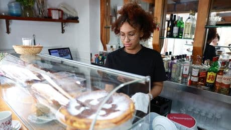 España supera por primera vez los tres millones de extranjeros afiliados
