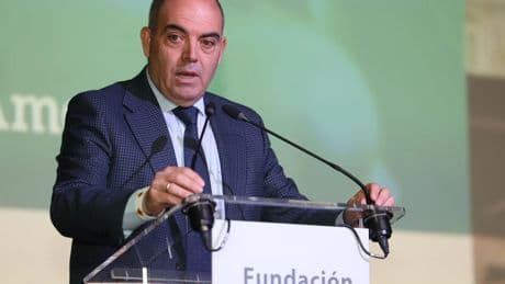 El presidente de ATA, Lorenzo Amor, cree que la reducción de la jornada laboral es una &quot;nueva bomba&quot; para el tejido empresarial