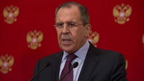 Lavrov: Putin, Zelenskiy ile görüşmeye hazır ama meşruiyet sorunu var