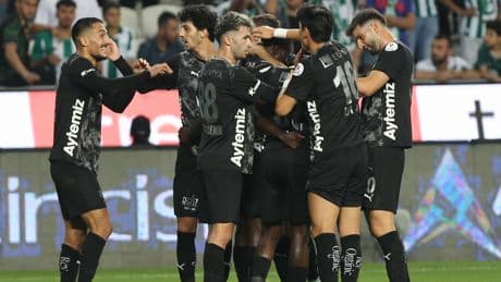 Alanyaspor, Konya'da 2 golle güldü