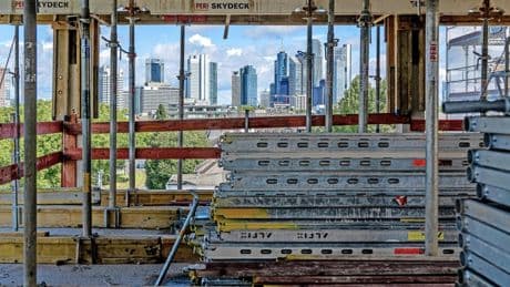 Serielles Bauen: Wohnen über dem Aldi-Markt