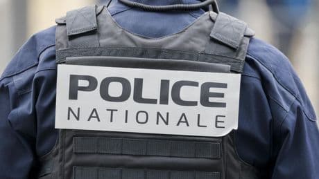 Paris : deux faux plombiers tentent d’extorquer 10.000 euros à un nonagénaire