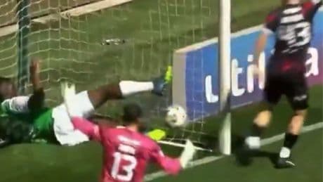 VAR explanation for Nico Raskin's Rangers 'no goal' vs Hibs laid bare