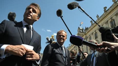 Francia garantiza a Polonia un despliegue militar en menos de 30 días si fuera atacada
