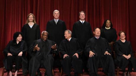 El Supremo de EEUU falla a favor de una mujer heterosexual por discriminación “inversa”