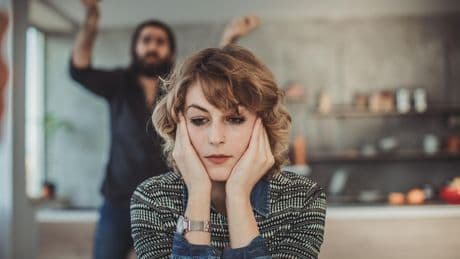 Tipps von Psychologin: Was hilft, wenn der Partner ständig schlechte Laune verbreitet