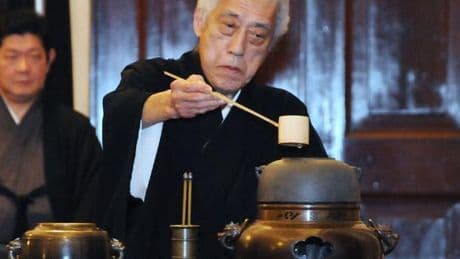 Sen Genshitsu, célèbre maître japonais de la cérémonie du thé, est mort à 102 ans