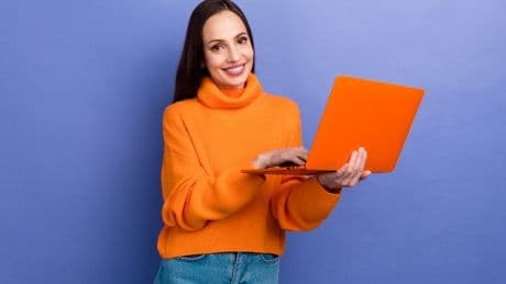 Hundreds of Apple fans snap up MacBook Pro for just £139 in fast-selling deal
