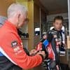 24 Heures Motos. « On est en Bluetooth » : le helper, discret mais essentiel