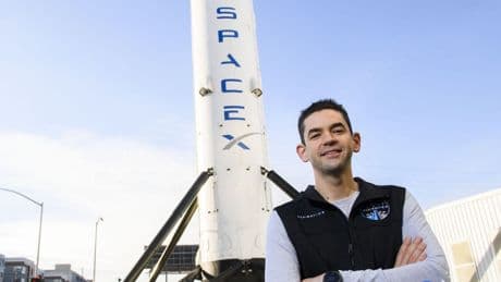 Trump revoca Isaacman a capo della Nasa. E poi: «Biden giustiziato nel 2020, è un clone»