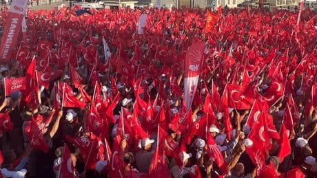 Malatya'da mahşeri kalabalık: Sıcağa aldırmadılar, demokrasi için alanlara koştular